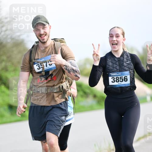 07.04.2024 - 43. Internationalen Wilhelmsburger Insellauf Dr. Thomas Lammeyer http://msf.ph/oto/6051169 07.04.2024 11:20:35 Laufen 3570, 3856, 69 meine-sportfotos.de