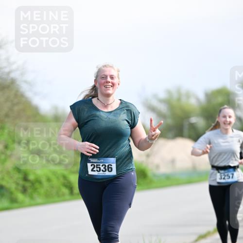 07.04.2024 - 43. Internationalen Wilhelmsburger Insellauf Dr. Thomas Lammeyer http://msf.ph/oto/6051216 07.04.2024 11:20:54 Laufen 2536, 3257 meine-sportfotos.de