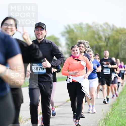 07.04.2024 - 43. Internationalen Wilhelmsburger Insellauf Dr. Thomas Lammeyer http://msf.ph/oto/6051231 07.04.2024 11:20:57 Laufen 3876 meine-sportfotos.de