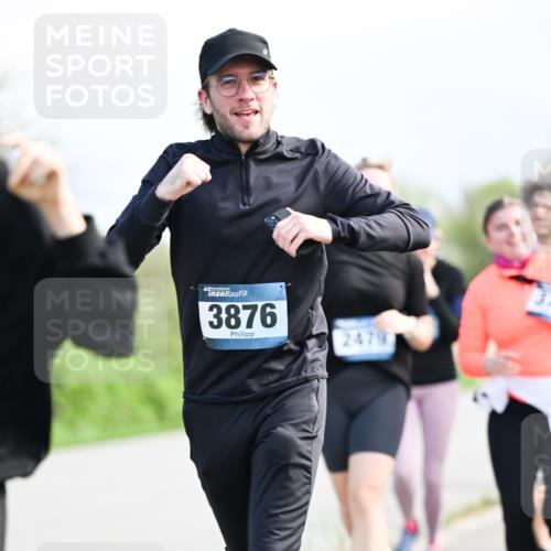 07.04.2024 - 43. Internationalen Wilhelmsburger Insellauf Dr. Thomas Lammeyer http://msf.ph/oto/6051237 07.04.2024 11:20:59 Laufen 3876, 2479 meine-sportfotos.de