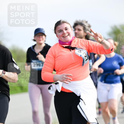 07.04.2024 - 43. Internationalen Wilhelmsburger Insellauf Dr. Thomas Lammeyer http://msf.ph/oto/6051246 07.04.2024 11:21:00 Laufen 2997 meine-sportfotos.de