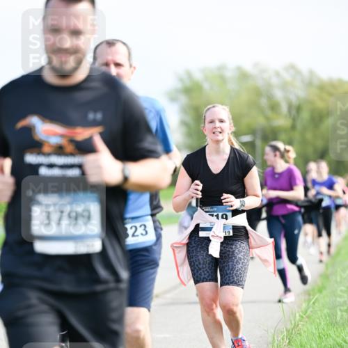 07.04.2024 - 43. Internationalen Wilhelmsburger Insellauf Dr. Thomas Lammeyer http://msf.ph/oto/6051263 07.04.2024 11:21:04 Laufen 3799, 23, 19, 19 meine-sportfotos.de