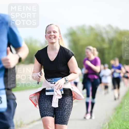 07.04.2024 - 43. Internationalen Wilhelmsburger Insellauf Dr. Thomas Lammeyer http://msf.ph/oto/6051269 07.04.2024 11:21:05 Laufen 3 meine-sportfotos.de