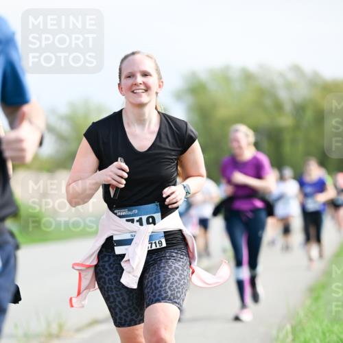 07.04.2024 - 43. Internationalen Wilhelmsburger Insellauf Dr. Thomas Lammeyer http://msf.ph/oto/6051270 07.04.2024 11:21:05 Laufen 19, 719 meine-sportfotos.de