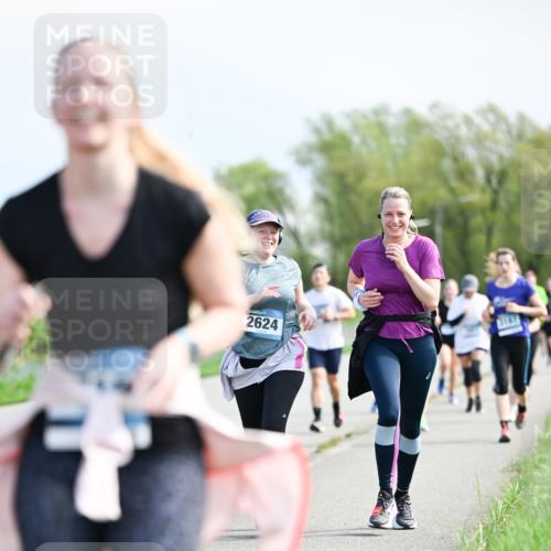 07.04.2024 - 43. Internationalen Wilhelmsburger Insellauf Dr. Thomas Lammeyer http://msf.ph/oto/6051272 07.04.2024 11:21:06 Laufen 2624, 3147 meine-sportfotos.de