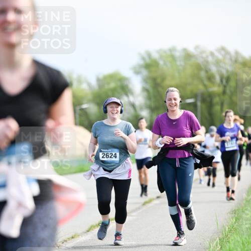 07.04.2024 - 43. Internationalen Wilhelmsburger Insellauf Dr. Thomas Lammeyer http://msf.ph/oto/6051274 07.04.2024 11:21:06 Laufen 2624 meine-sportfotos.de