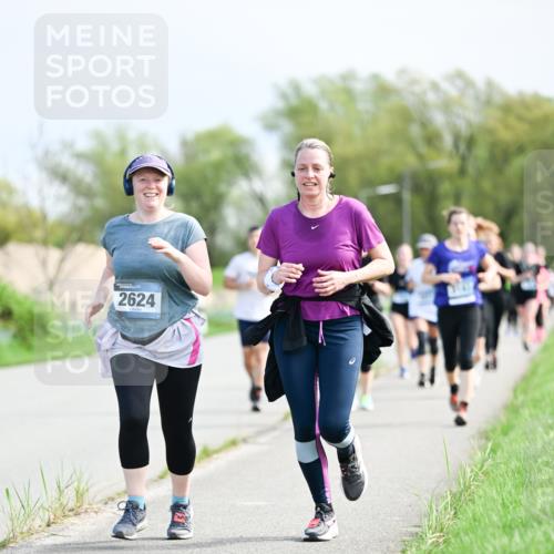 07.04.2024 - 43. Internationalen Wilhelmsburger Insellauf Dr. Thomas Lammeyer http://msf.ph/oto/6051277 07.04.2024 11:21:07 Laufen 2624 meine-sportfotos.de