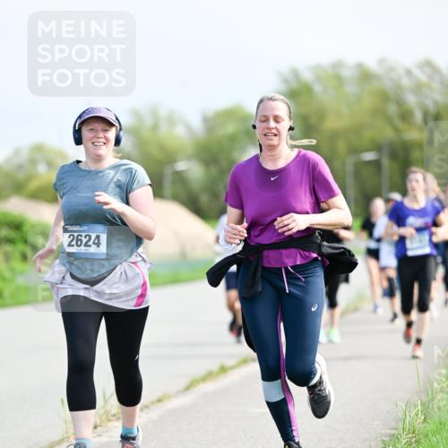 07.04.2024 - 43. Internationalen Wilhelmsburger Insellauf Dr. Thomas Lammeyer http://msf.ph/oto/6051280 07.04.2024 11:21:08 Laufen 2624 meine-sportfotos.de