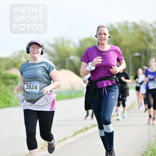 07.04.2024 - 43. Internationalen Wilhelmsburger Insellauf Dr. Thomas Lammeyer http://msf.ph/oto/6051281 07.04.2024 11:21:08 Laufen 2624 meine-sportfotos.de