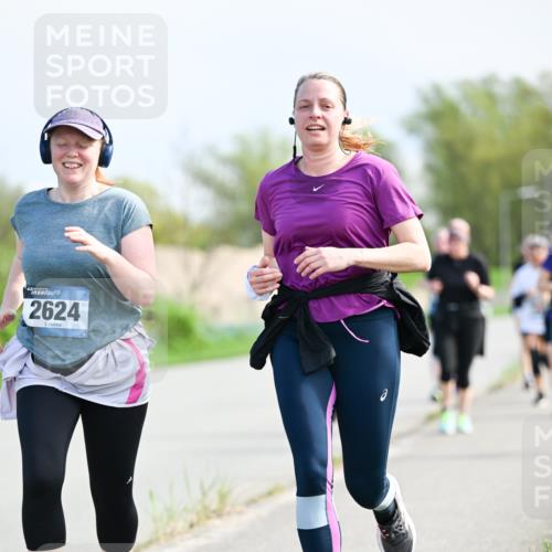 07.04.2024 - 43. Internationalen Wilhelmsburger Insellauf Dr. Thomas Lammeyer http://msf.ph/oto/6051285 07.04.2024 11:21:09 Laufen 43, 2624 meine-sportfotos.de