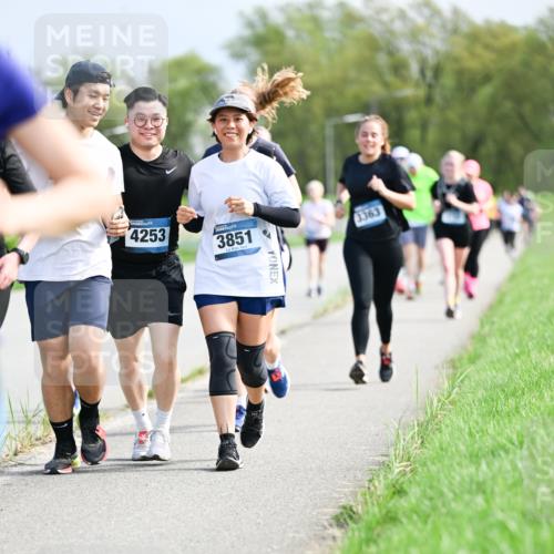 07.04.2024 - 43. Internationalen Wilhelmsburger Insellauf Dr. Thomas Lammeyer http://msf.ph/oto/6051313 07.04.2024 11:21:14 Laufen 4253, 3851, 3363 meine-sportfotos.de