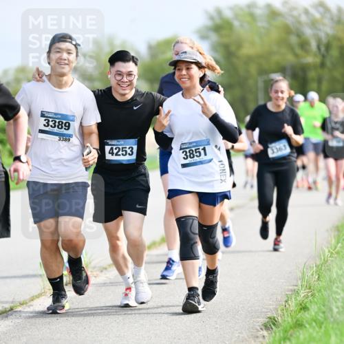 07.04.2024 - 43. Internationalen Wilhelmsburger Insellauf Dr. Thomas Lammeyer http://msf.ph/oto/6051314 07.04.2024 11:21:15 Laufen 3389, 3389, 4253, 3851, 3363 meine-sportfotos.de