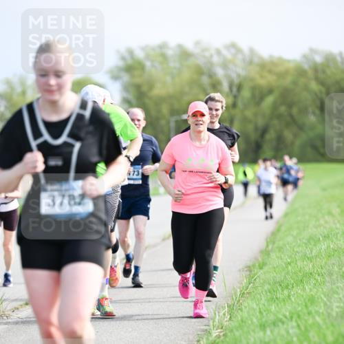07.04.2024 - 43. Internationalen Wilhelmsburger Insellauf Dr. Thomas Lammeyer http://msf.ph/oto/6051346 07.04.2024 11:21:24 Laufen 3782, 73 meine-sportfotos.de