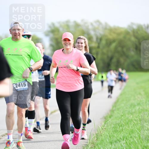 07.04.2024 - 43. Internationalen Wilhelmsburger Insellauf Dr. Thomas Lammeyer http://msf.ph/oto/6051352 07.04.2024 11:21:25 Laufen 2415 meine-sportfotos.de