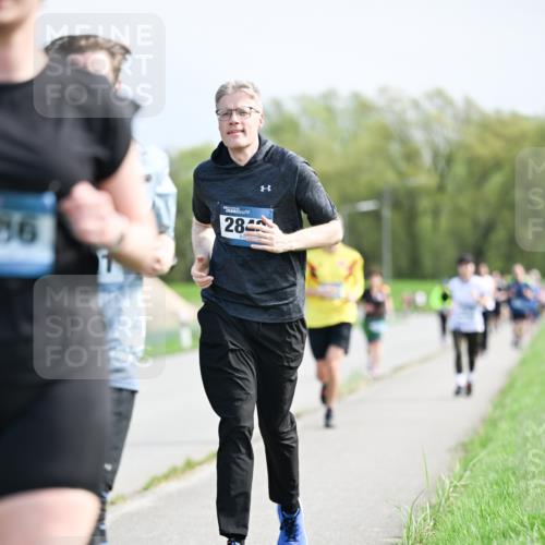 07.04.2024 - 43. Internationalen Wilhelmsburger Insellauf Dr. Thomas Lammeyer http://msf.ph/oto/6051370 07.04.2024 11:21:28 Laufen 86, 284 meine-sportfotos.de