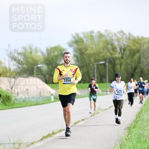 07.04.2024 - 43. Internationalen Wilhelmsburger Insellauf Dr. Thomas Lammeyer http://msf.ph/oto/6051381 07.04.2024 11:21:31 Laufen 3358, 4008 meine-sportfotos.de