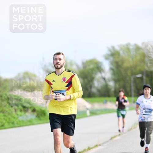 07.04.2024 - 43. Internationalen Wilhelmsburger Insellauf Dr. Thomas Lammeyer http://msf.ph/oto/6051385 07.04.2024 11:21:34 Laufen 4008 meine-sportfotos.de