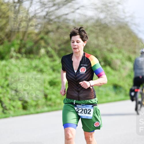 07.04.2024 - 43. Internationalen Wilhelmsburger Insellauf Dr. Thomas Lammeyer http://msf.ph/oto/6051423 07.04.2024 11:21:44 Laufen 0161, 2202 meine-sportfotos.de