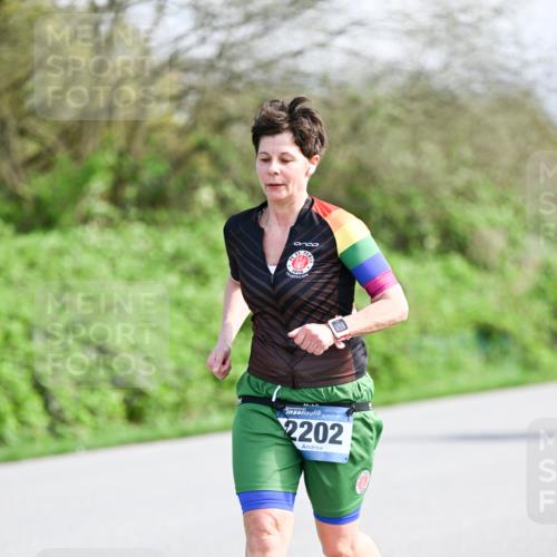 07.04.2024 - 43. Internationalen Wilhelmsburger Insellauf Dr. Thomas Lammeyer http://msf.ph/oto/6051424 07.04.2024 11:21:44 Laufen 2202 meine-sportfotos.de