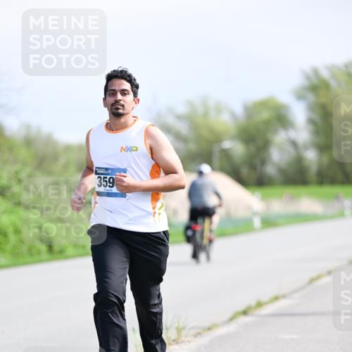 07.04.2024 - 43. Internationalen Wilhelmsburger Insellauf Dr. Thomas Lammeyer http://msf.ph/oto/6051434 07.04.2024 11:21:46 Laufen 359 meine-sportfotos.de