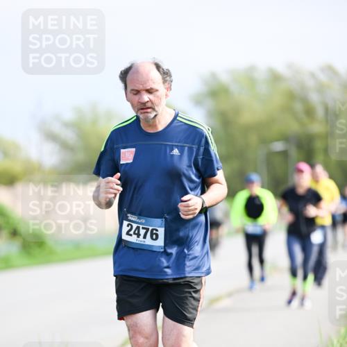 07.04.2024 - 43. Internationalen Wilhelmsburger Insellauf Dr. Thomas Lammeyer http://msf.ph/oto/6051439 07.04.2024 11:21:50 Laufen 2476 meine-sportfotos.de