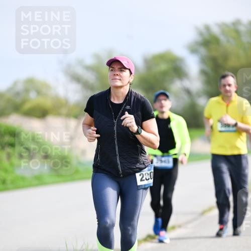 07.04.2024 - 43. Internationalen Wilhelmsburger Insellauf Dr. Thomas Lammeyer http://msf.ph/oto/6051456 07.04.2024 11:21:55 Laufen 280 meine-sportfotos.de