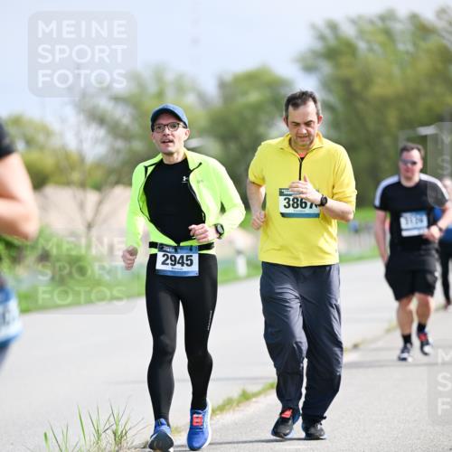 07.04.2024 - 43. Internationalen Wilhelmsburger Insellauf Dr. Thomas Lammeyer http://msf.ph/oto/6051464 07.04.2024 11:21:56 Laufen 3867, 2945 meine-sportfotos.de