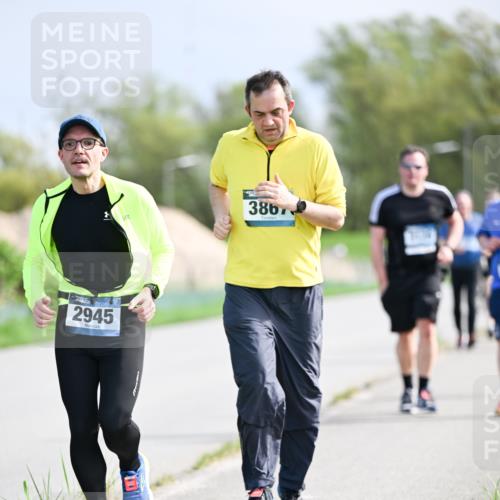 07.04.2024 - 43. Internationalen Wilhelmsburger Insellauf Dr. Thomas Lammeyer http://msf.ph/oto/6051467 07.04.2024 11:21:57 Laufen 2945, 3867 meine-sportfotos.de