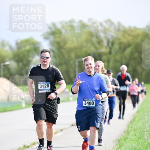 07.04.2024 - 43. Internationalen Wilhelmsburger Insellauf Dr. Thomas Lammeyer http://msf.ph/oto/6051479 07.04.2024 11:22:00 Laufen 3126, 3126, 3488 meine-sportfotos.de