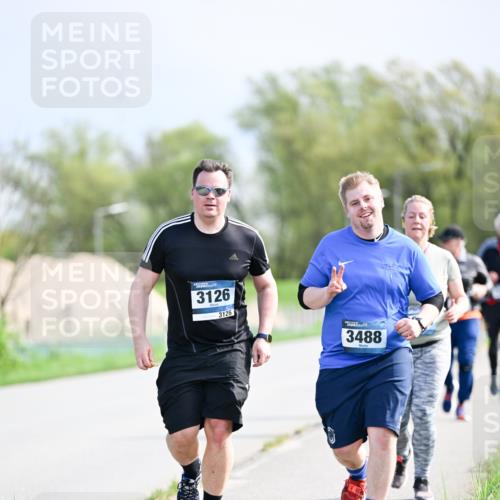 07.04.2024 - 43. Internationalen Wilhelmsburger Insellauf Dr. Thomas Lammeyer http://msf.ph/oto/6051484 07.04.2024 11:22:01 Laufen 3126, 3126, 3488 meine-sportfotos.de