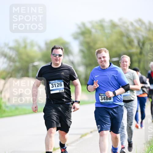 07.04.2024 - 43. Internationalen Wilhelmsburger Insellauf Dr. Thomas Lammeyer http://msf.ph/oto/6051486 07.04.2024 11:22:01 Laufen 3126, 3126, 3480 meine-sportfotos.de