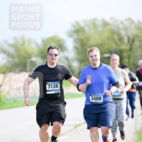 07.04.2024 - 43. Internationalen Wilhelmsburger Insellauf Dr. Thomas Lammeyer http://msf.ph/oto/6051487 07.04.2024 11:22:01 Laufen 3126, 3126, 3488, 88 meine-sportfotos.de