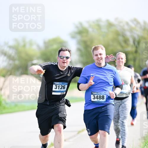 07.04.2024 - 43. Internationalen Wilhelmsburger Insellauf Dr. Thomas Lammeyer http://msf.ph/oto/6051489 07.04.2024 11:22:01 Laufen 3126, 3126, 3488, 88 meine-sportfotos.de