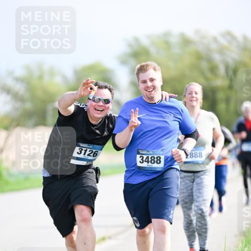 07.04.2024 - 43. Internationalen Wilhelmsburger Insellauf Dr. Thomas Lammeyer http://msf.ph/oto/6051493 07.04.2024 11:22:02 Laufen 3126, 3120, 3488, 2888 meine-sportfotos.de