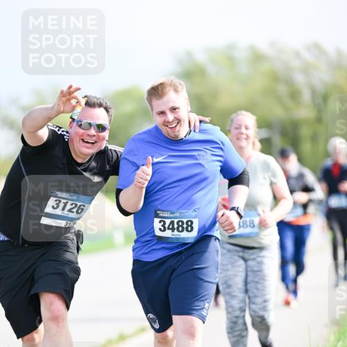 07.04.2024 - 43. Internationalen Wilhelmsburger Insellauf Dr. Thomas Lammeyer http://msf.ph/oto/6051498 07.04.2024 11:22:03 Laufen 3126, 3120, 3488, 588 meine-sportfotos.de