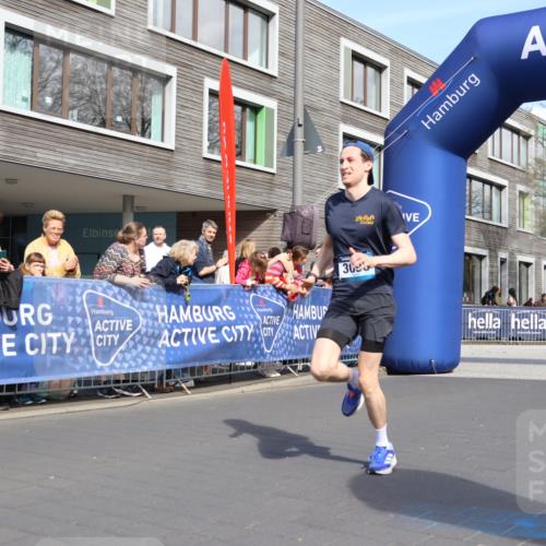 07.04.2024 - 43. Internationalen Wilhelmsburger Insellauf Strokosch-Dieckow http://msf.ph/oto/6051612 07.04.2024 11:15:51 Ziel 3096, 4215 meine-sportfotos.de