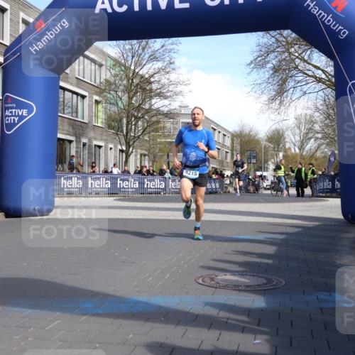 07.04.2024 - 43. Internationalen Wilhelmsburger Insellauf Strokosch-Dieckow http://msf.ph/oto/6051646 07.04.2024 11:15:47 Ziel 3096, 4215 meine-sportfotos.de