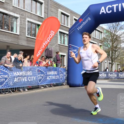 07.04.2024 - 43. Internationalen Wilhelmsburger Insellauf Strokosch-Dieckow http://msf.ph/oto/6051750 07.04.2024 11:15:27 Ziel 2439, 4200 meine-sportfotos.de
