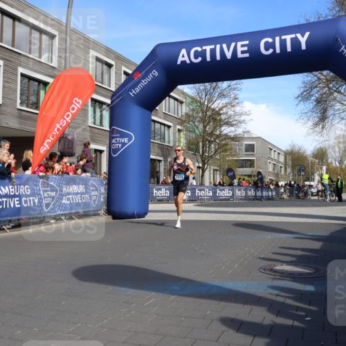 07.04.2024 - 43. Internationalen Wilhelmsburger Insellauf Strokosch-Dieckow http://msf.ph/oto/6051822 07.04.2024 11:15:20 Ziel 2439, 4200 meine-sportfotos.de