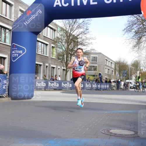 07.04.2024 - 43. Internationalen Wilhelmsburger Insellauf Strokosch-Dieckow http://msf.ph/oto/6052064 07.04.2024 11:12:43 Ziel 4192 meine-sportfotos.de