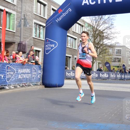 07.04.2024 - 43. Internationalen Wilhelmsburger Insellauf Strokosch-Dieckow http://msf.ph/oto/6052091 07.04.2024 11:12:43 Ziel 4192 meine-sportfotos.de