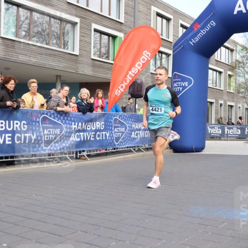 07.04.2024 - 43. Internationalen Wilhelmsburger Insellauf Strokosch-Dieckow http://msf.ph/oto/6052165 07.04.2024 11:11:18 Ziel 4421 meine-sportfotos.de