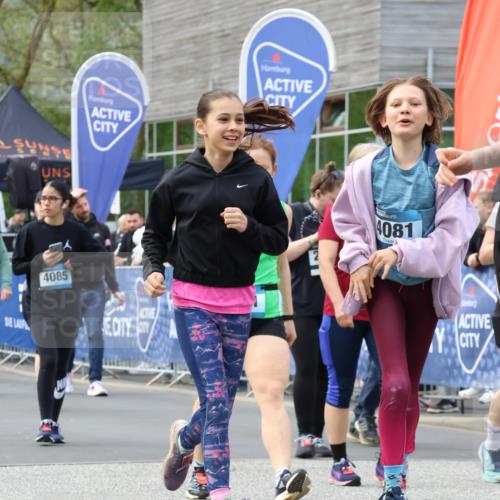 07.04.2024 - 43. Internationalen Wilhelmsburger Insellauf Strokosch-Dieckow http://msf.ph/oto/6052287 07.04.2024 10:50:26 Ziel  meine-sportfotos.de