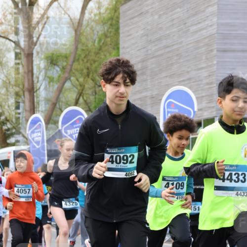 07.04.2024 - 43. Internationalen Wilhelmsburger Insellauf Strokosch-Dieckow http://msf.ph/oto/6052494 07.04.2024 10:49:59 Ziel  meine-sportfotos.de