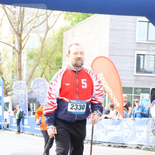 07.04.2024 - 43. Internationalen Wilhelmsburger Insellauf Strokosch-Dieckow http://msf.ph/oto/6052517 07.04.2024 10:42:54 Ziel  meine-sportfotos.de