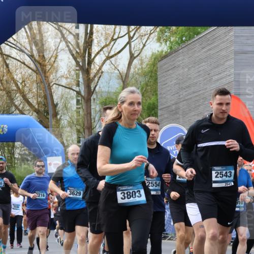07.04.2024 - 43. Internationalen Wilhelmsburger Insellauf Strokosch-Dieckow http://msf.ph/oto/6052628 07.04.2024 10:42:19 Ziel 2047, 2093, 2094, 2106, 2120, 2129, 2181, 2258, 2332, 2523, 2524, 2542, 2594, 2595, 2596, 2632, 2649, 2917, 3070, 3231, 3232, 3316, 3322, 3425, 3464, 3466, 3507, 3508, 3561, 3596, 3640, 3657, 3896, 3985, 4276, 4277, 4278 meine-sportfotos.de