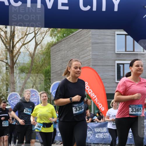 07.04.2024 - 43. Internationalen Wilhelmsburger Insellauf Strokosch-Dieckow http://msf.ph/oto/6052689 07.04.2024 10:42:15 Ziel 2120, 2129, 2216, 2258, 2332, 2367, 2523, 2524, 2542, 2554, 2910, 2917, 2998, 3070, 3101, 3173, 3231, 3233, 3369, 3402, 3408, 3464, 3507, 3508, 3561, 3596, 3622, 3629, 3640, 3657, 3896, 3951, 3952, 3985, 4247, 4276, 4277, 4342 meine-sportfotos.de