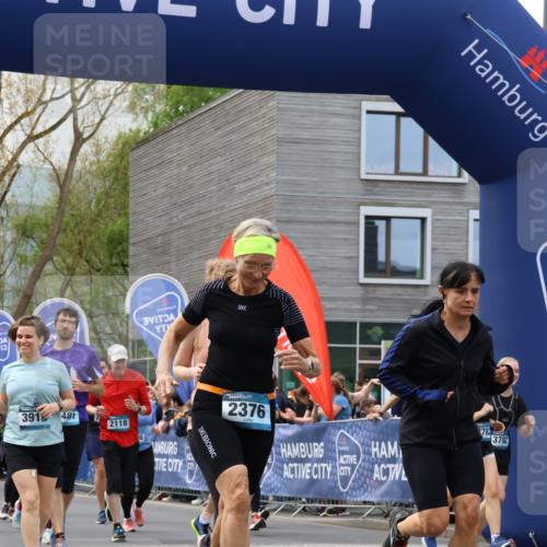 07.04.2024 - 43. Internationalen Wilhelmsburger Insellauf Strokosch-Dieckow http://msf.ph/oto/6052759 07.04.2024 10:42:08 Ziel 2055, 2324, 2367, 2405, 2445, 2476, 2540, 2541, 2543, 2544, 2554, 2728, 2848, 2870, 2875, 2910, 2998, 3101, 3113, 3173, 3225, 3347, 3348, 3363, 3365, 3408, 3415, 3622, 3629, 3803, 3824, 3881, 3882, 3951, 3952, 4247, 4250, 4289, 4307, 4342, 4363 meine-sportfotos.de