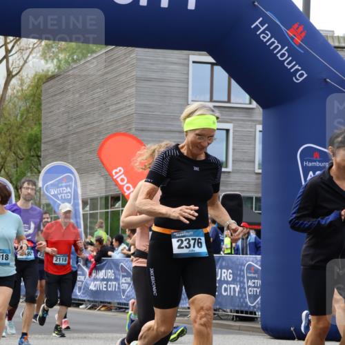 07.04.2024 - 43. Internationalen Wilhelmsburger Insellauf Strokosch-Dieckow http://msf.ph/oto/6052766 07.04.2024 10:42:08 Ziel 2055, 2324, 2367, 2405, 2445, 2476, 2540, 2541, 2543, 2544, 2554, 2728, 2848, 2870, 2875, 2910, 2998, 3101, 3113, 3173, 3225, 3347, 3348, 3363, 3365, 3408, 3415, 3622, 3629, 3803, 3824, 3881, 3882, 3951, 3952, 4247, 4250, 4289, 4307, 4342, 4363 meine-sportfotos.de