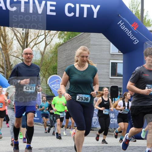 07.04.2024 - 43. Internationalen Wilhelmsburger Insellauf Strokosch-Dieckow http://msf.ph/oto/6052808 07.04.2024 10:41:28 Ziel 2135, 2274, 2277, 2361, 2415, 2420, 2427, 2576, 2614, 2615, 2616, 2617, 2796, 3162, 3163, 3179, 3186, 3187, 3188, 3252, 3334, 3510, 3515, 3528, 3542, 3555, 3587, 3591, 3595, 3739, 3755, 3761, 3797, 3798, 3916, 3987, 3988, 4161, 4249, 4335 meine-sportfotos.de